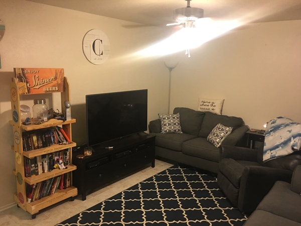 Cute townhouse close to campus!