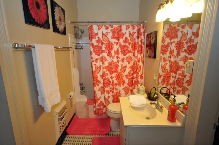 Bathroom1