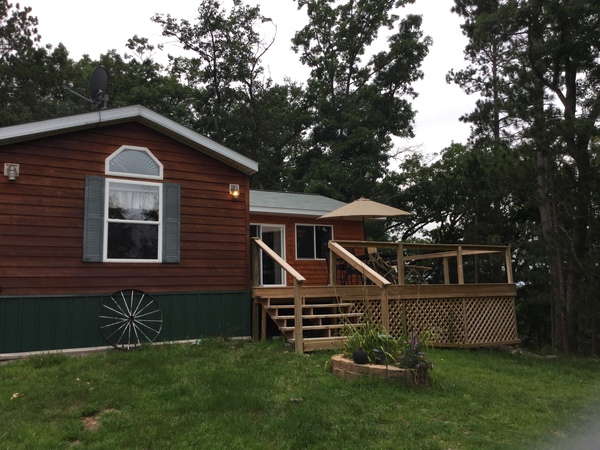 Centrally located to Woodside Complexes