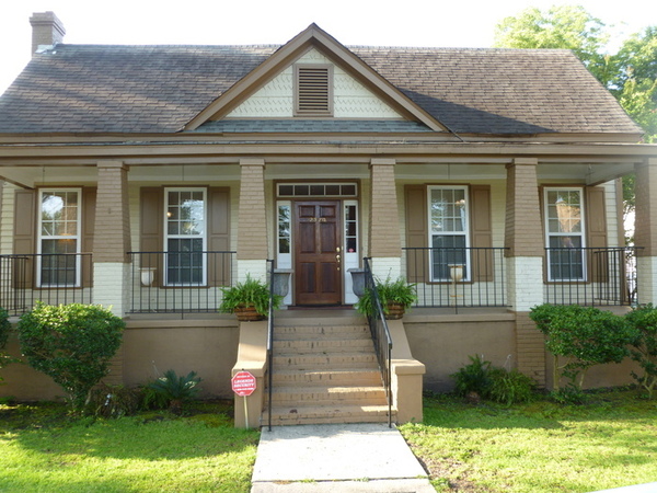 Spacious home, great for entertaining!