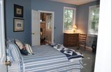 Bedroom   1st floor queen