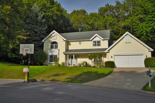 Nice, Big, Clean House.  Free ND Parking
