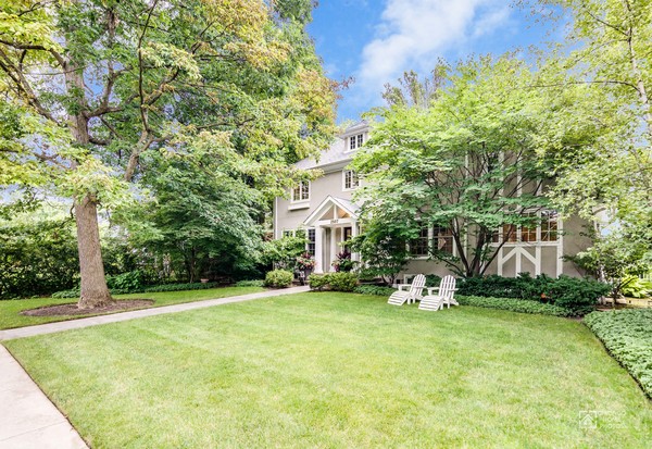 Unique Home Minutes from Ryan Field!