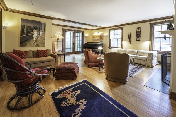 GORGEOUS home near Arb, Stadium, Campus