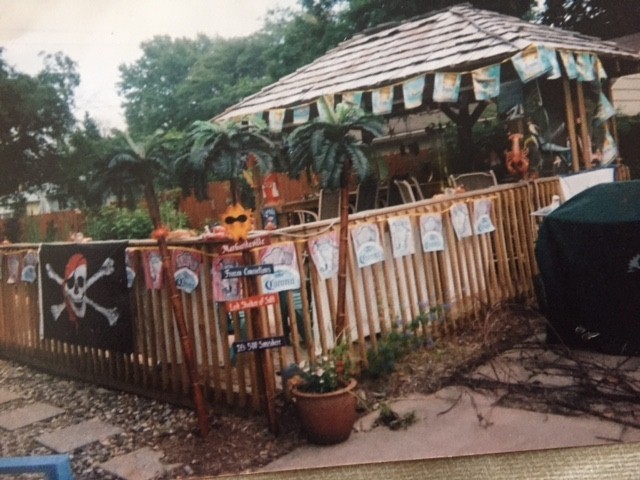 Tiki bar 4