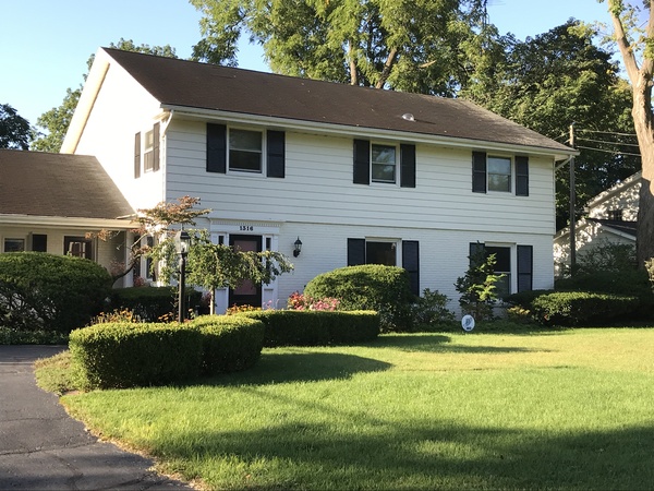 Large Comfortable Home close to Campus