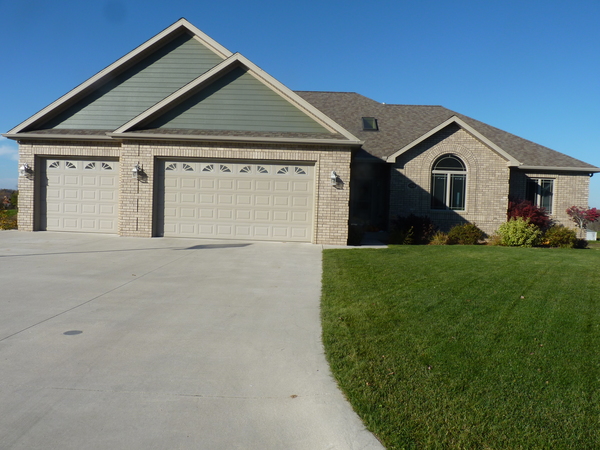 5 BR home mins. from WS negotiable price