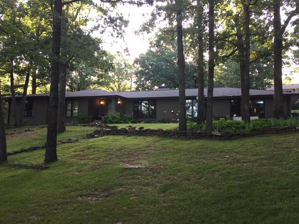 Mid-Century Modern Retreat