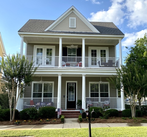 Southern charm balcony home w/waterview 