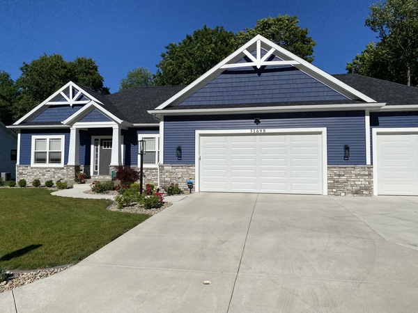 Smart Home -Garage - 2 m frm ND (Linear)