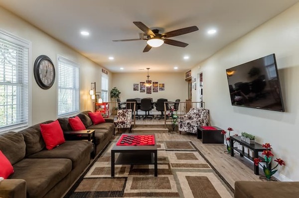 Beautiful Remodeled 3200 sq ft home