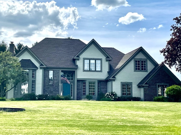 Great Location, Easy Commute, Big