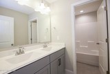 08 guest bathroom