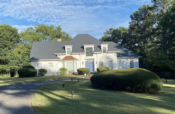 Athens Chateau located on the West Side-