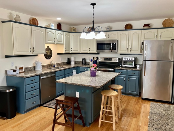 Newly refinished, close-by, comfortable