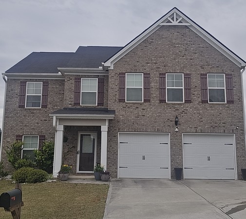 Comfortable Quiet Spacious Home