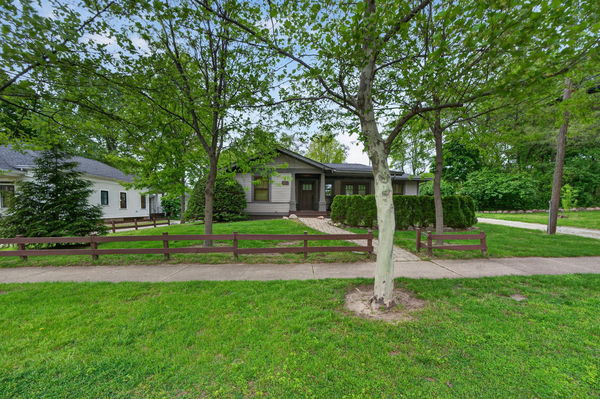 Immaculate-4 Ensuite Bedrooms-Walk to ND