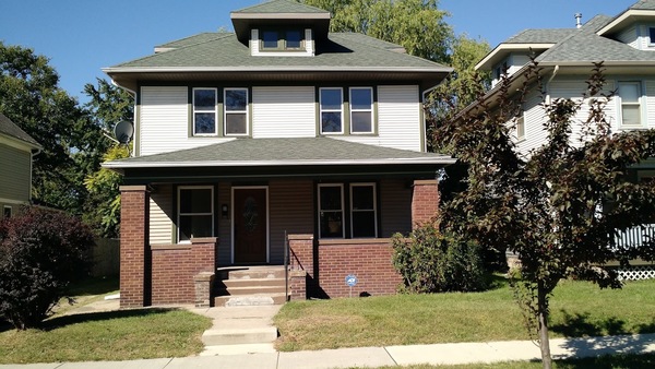 Gorgeous Home 1/2 Mile to ND Campus